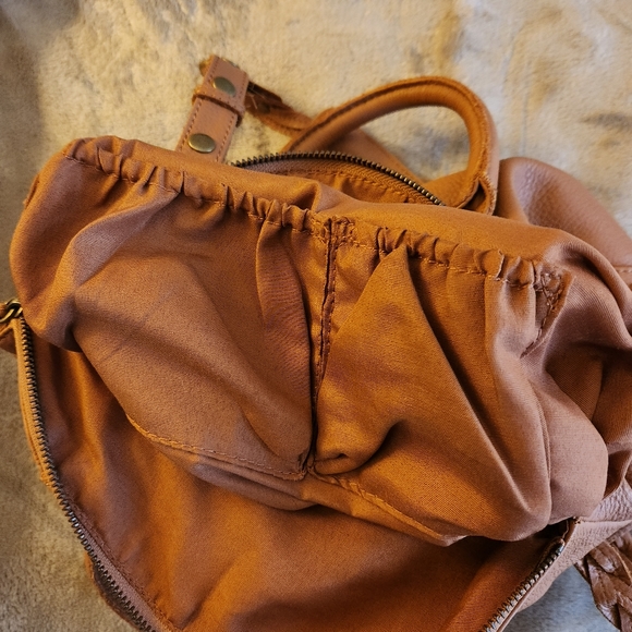 Retired beige  The Sak Leather Handbag - Picture 4 of 10